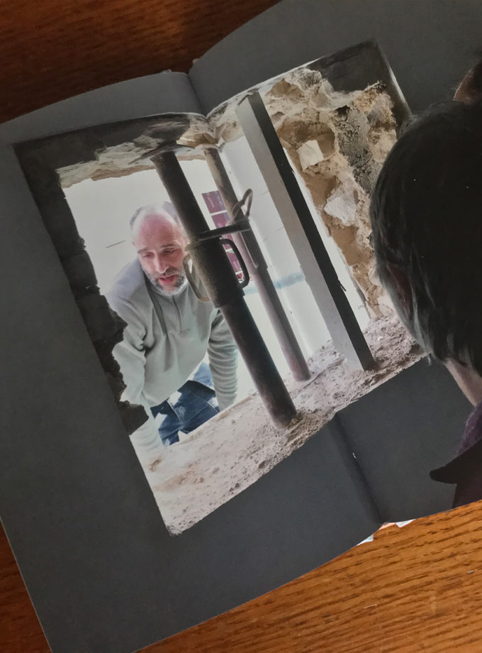 Julien Berthier - Street Painting (Catherine) (catalogue)